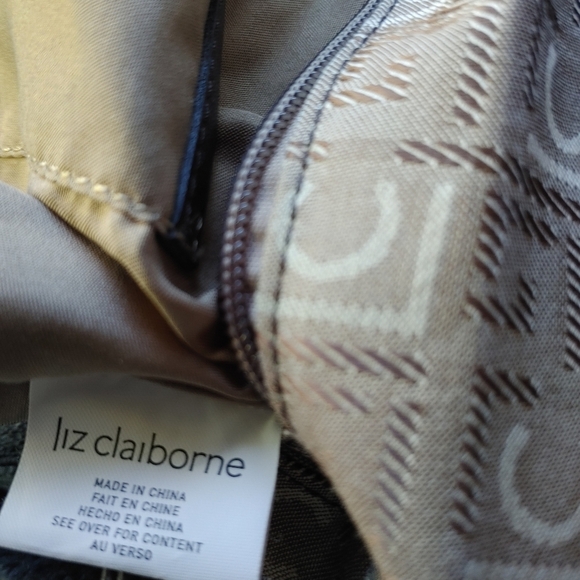 Liz Claiborne purse. - Picture 6 of 10